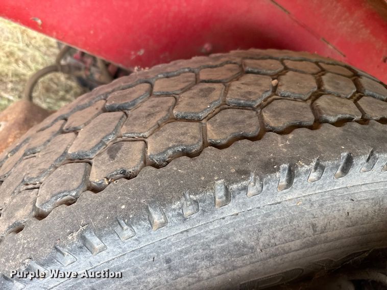 image for item EP0996 1995 Mack RD690S ready mix truck