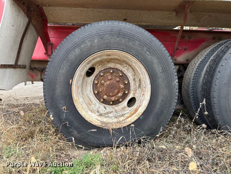 image for item EP0996 1995 Mack RD690S ready mix truck