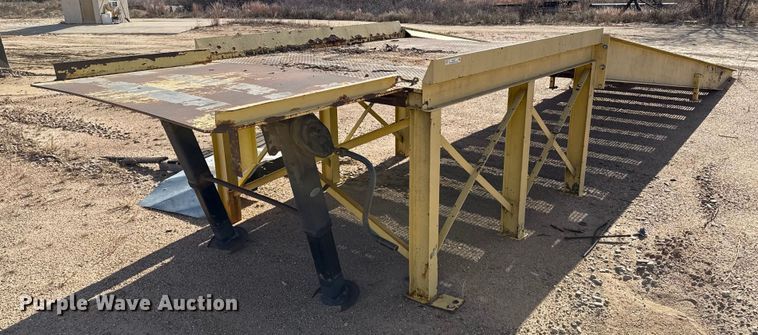 image for item EP0997 Loading dock