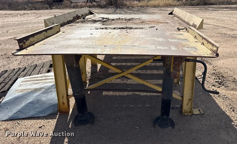 image for item EP0997 Loading dock