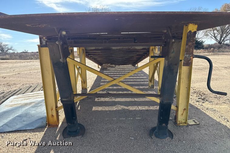 image for item EP0997 Loading dock