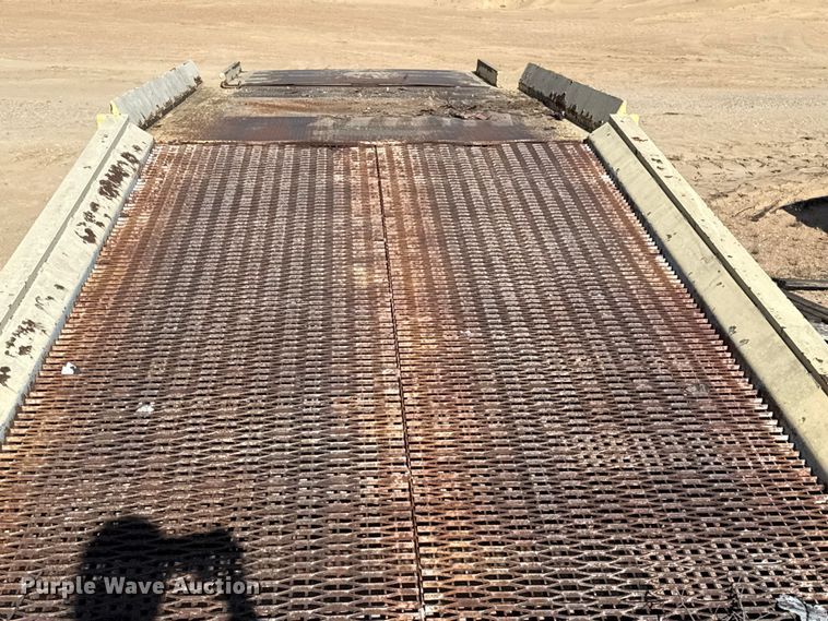 image for item EP0997 Loading dock