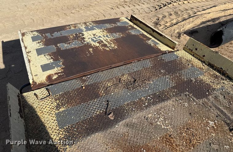 image for item EP0997 Loading dock