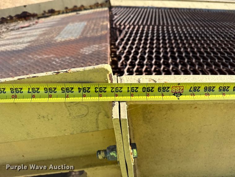 image for item EP0997 Loading dock