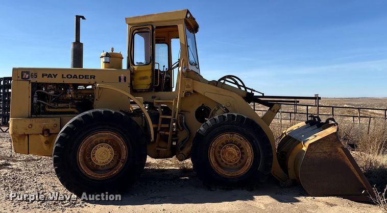 image for item EP2541 International Harvester H65 wheel loader
