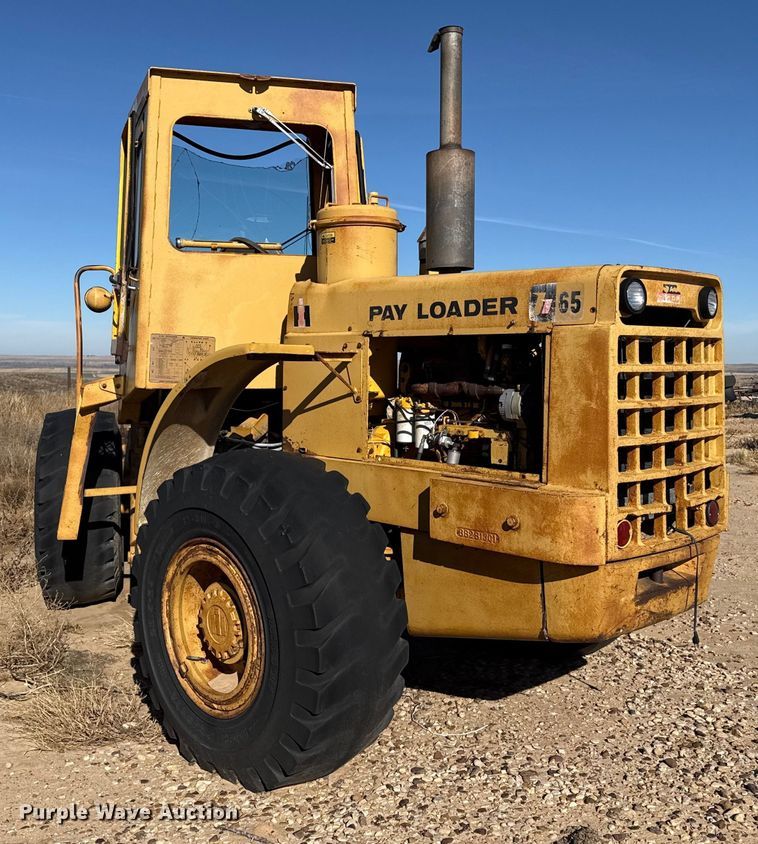 image for item EP2541 International Harvester H65 wheel loader