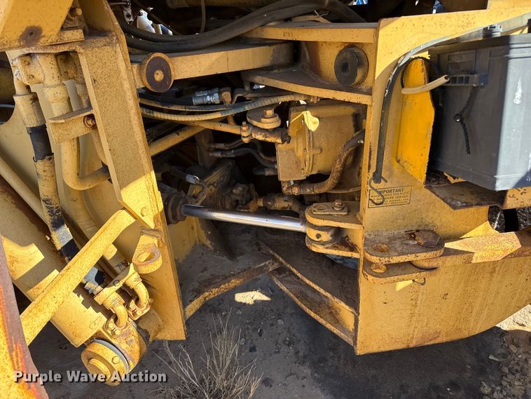 image for item EP2541 International Harvester H65 wheel loader