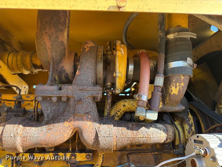 image for item EP2541 International Harvester H65 wheel loader