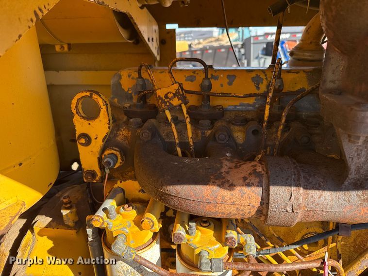 image for item EP2541 International Harvester H65 wheel loader