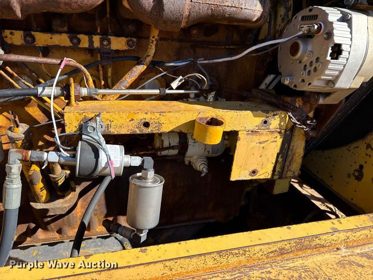 image for item EP2541 International Harvester H65 wheel loader