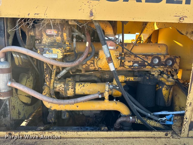 image for item EP2541 International Harvester H65 wheel loader