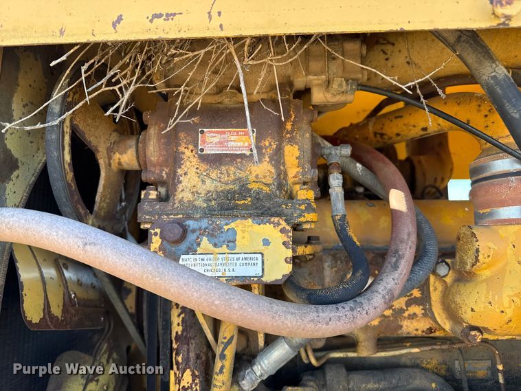 image for item EP2541 International Harvester H65 wheel loader