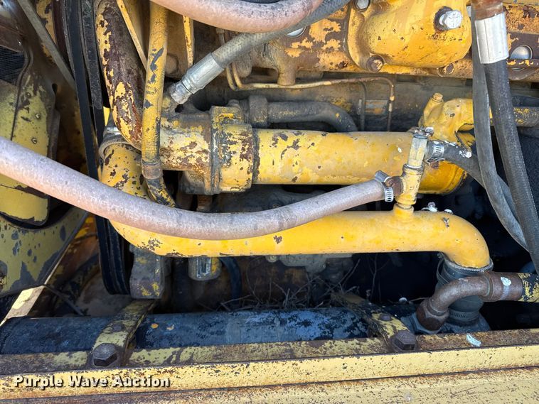 image for item EP2541 International Harvester H65 wheel loader