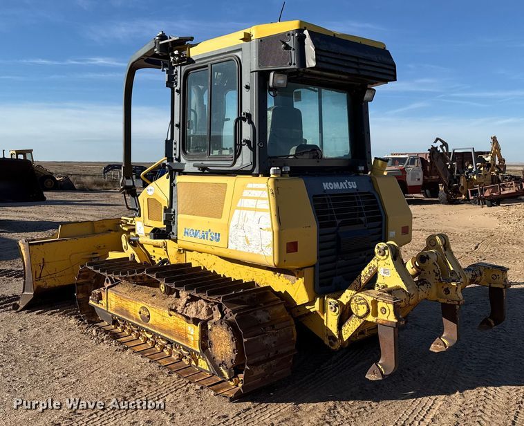 image for item EP2547 2011 Komatsu D37EX-22 dozer