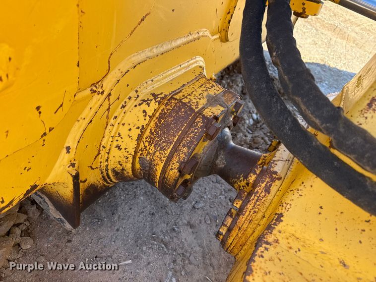 image for item EP2547 2011 Komatsu D37EX-22 dozer