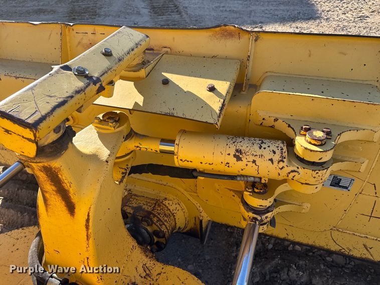 image for item EP2547 2011 Komatsu D37EX-22 dozer