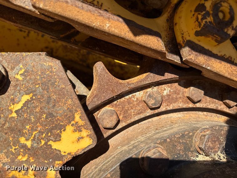 image for item EP2547 2011 Komatsu D37EX-22 dozer