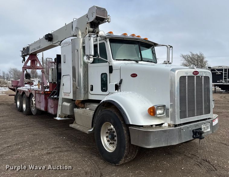 image for item EP2686 2013 Peterbilt 365 crane truck