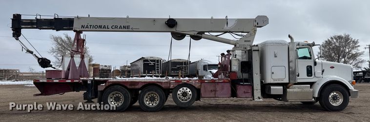 image for item EP2686 2013 Peterbilt 365 crane truck