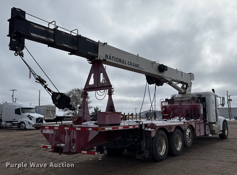 image for item EP2686 2013 Peterbilt 365 crane truck