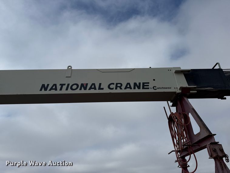 image for item EP2686 2013 Peterbilt 365 crane truck