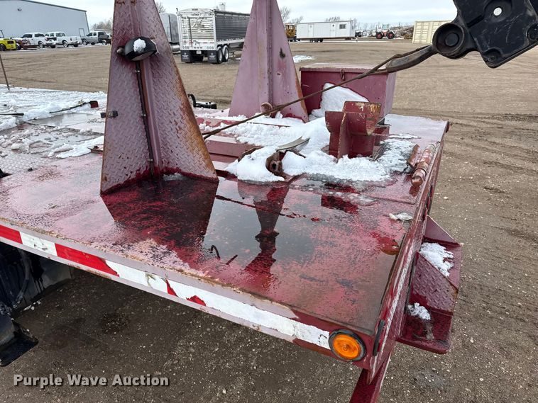 image for item EP2686 2013 Peterbilt 365 crane truck