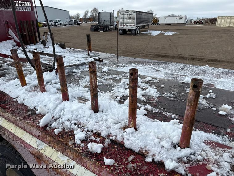 image for item EP2686 2013 Peterbilt 365 crane truck