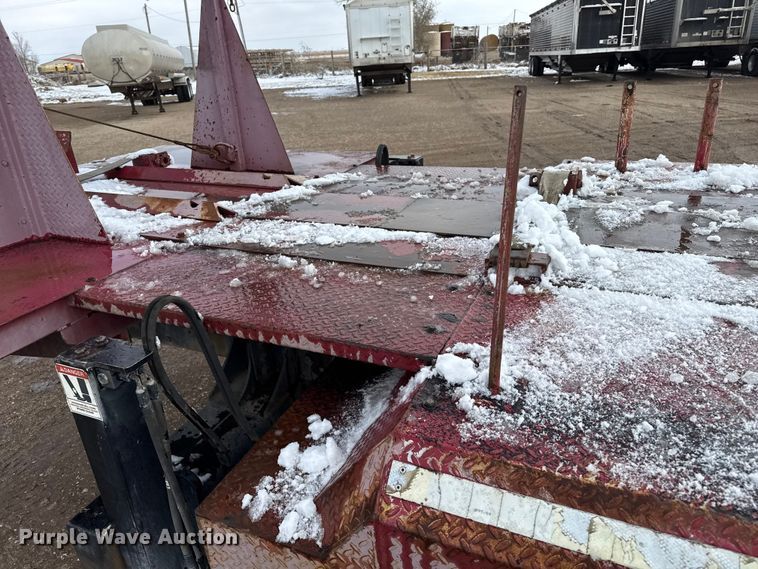 image for item EP2686 2013 Peterbilt 365 crane truck