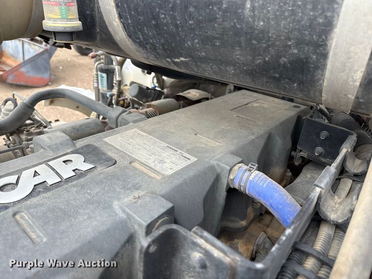 image for item EP2686 2013 Peterbilt 365 crane truck