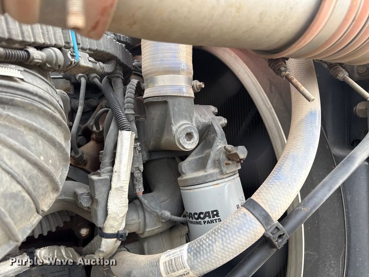 image for item EP2686 2013 Peterbilt 365 crane truck