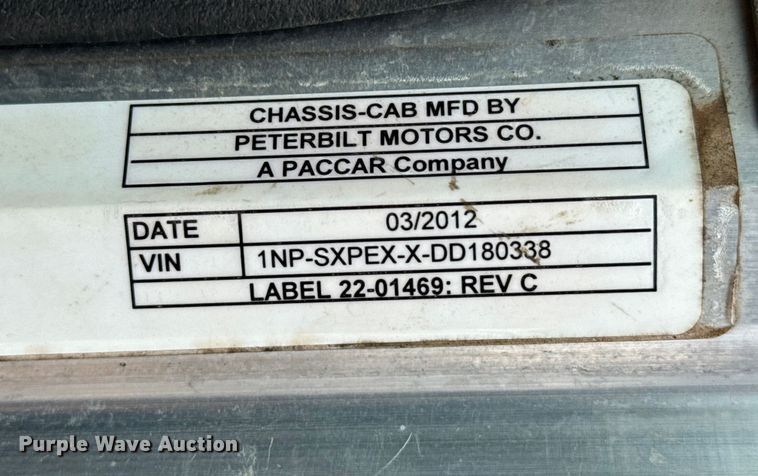 image for item EP2686 2013 Peterbilt 365 crane truck