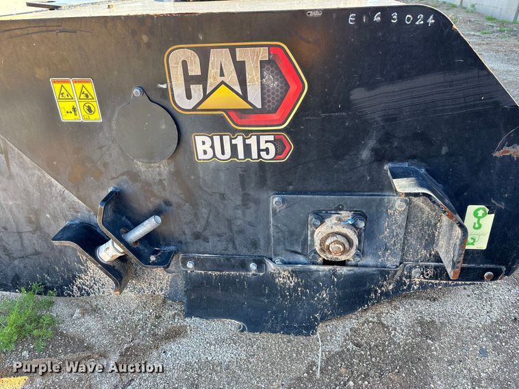 image for item EQ7002 2020 Caterpillar BU115 skid steer broom