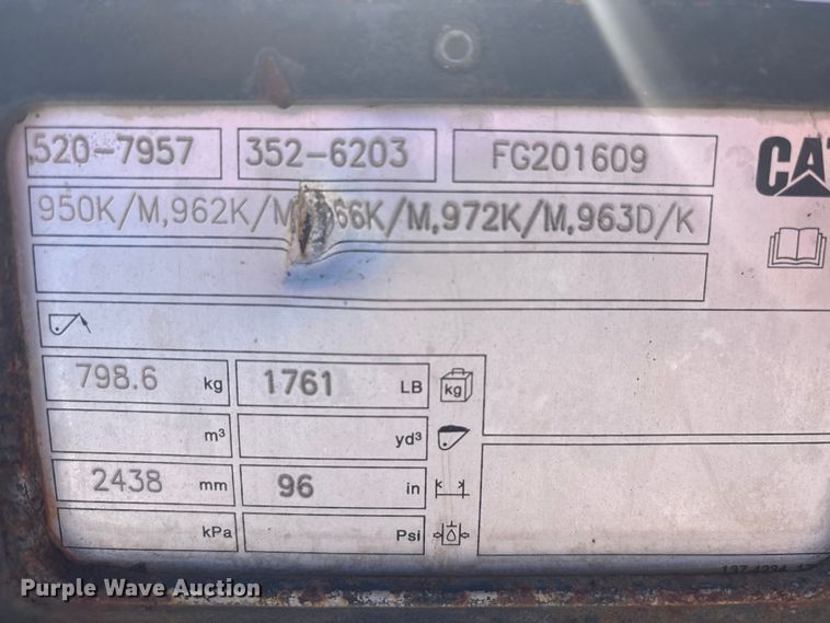 image for item EQ7004 Caterpillar forks