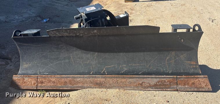 image for item EQ7005 2023 Caterpillar skid steer dozer blade