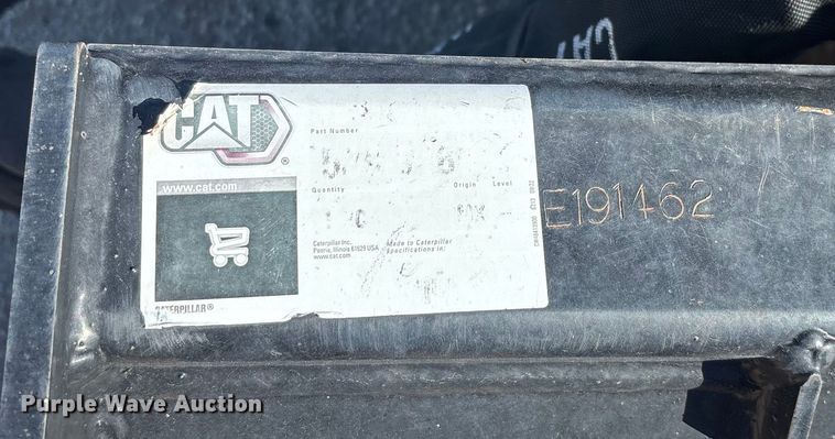 image for item EQ7005 2023 Caterpillar skid steer dozer blade