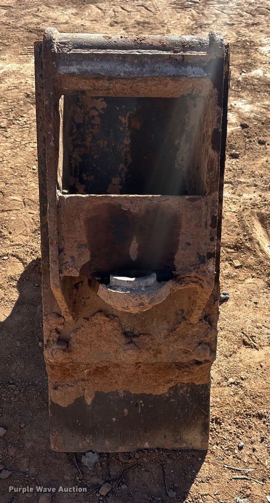 image for item EQ7008 Caterpillar compaction wheel