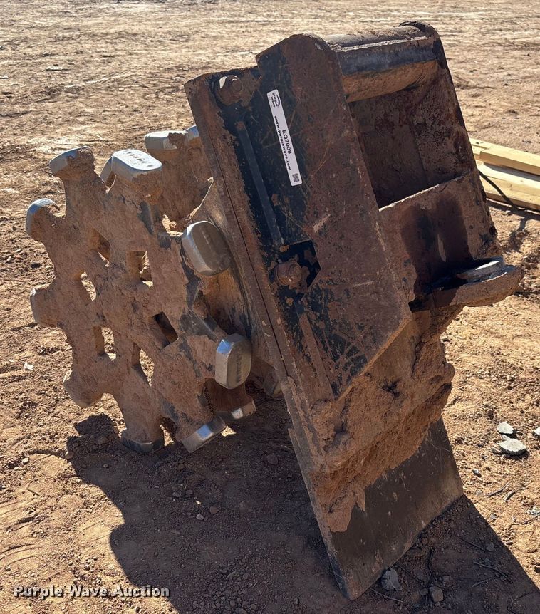 image for item EQ7008 Caterpillar compaction wheel