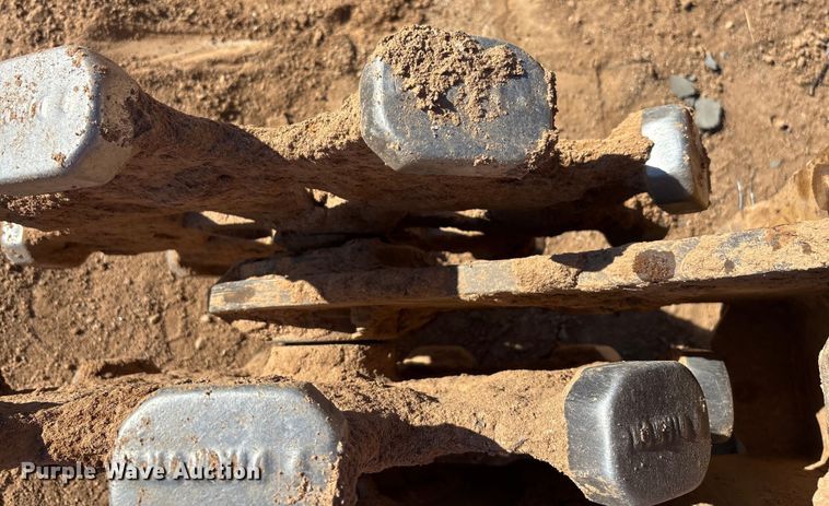 image for item EQ7008 Caterpillar compaction wheel