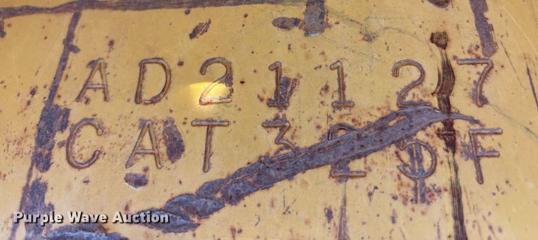 image for item EQ7010 Caterpillar compaction wheel