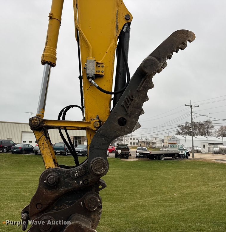 image for item ER0286 2015 Komatsu PC228USLC-10 excavator