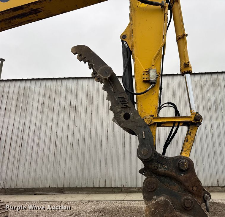 image for item ER0286 2015 Komatsu PC228USLC-10 excavator