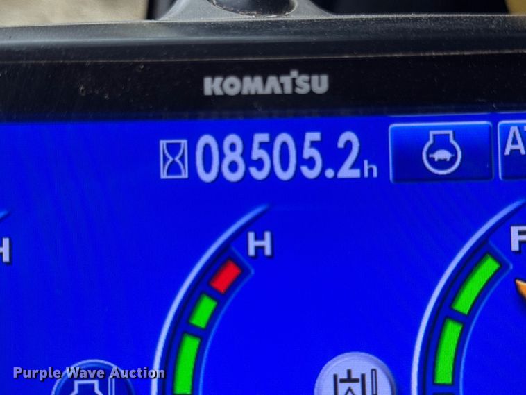 image for item ER0286 2015 Komatsu PC228USLC-10 excavator