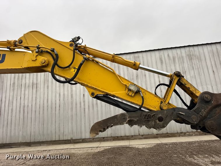 image for item ER0286 2015 Komatsu PC228USLC-10 excavator