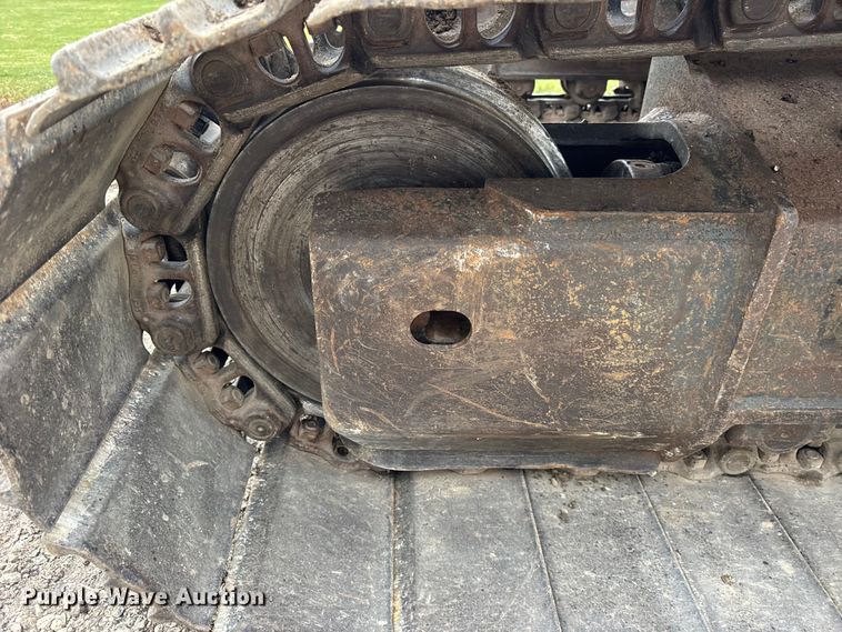 image for item ER0286 2015 Komatsu PC228USLC-10 excavator