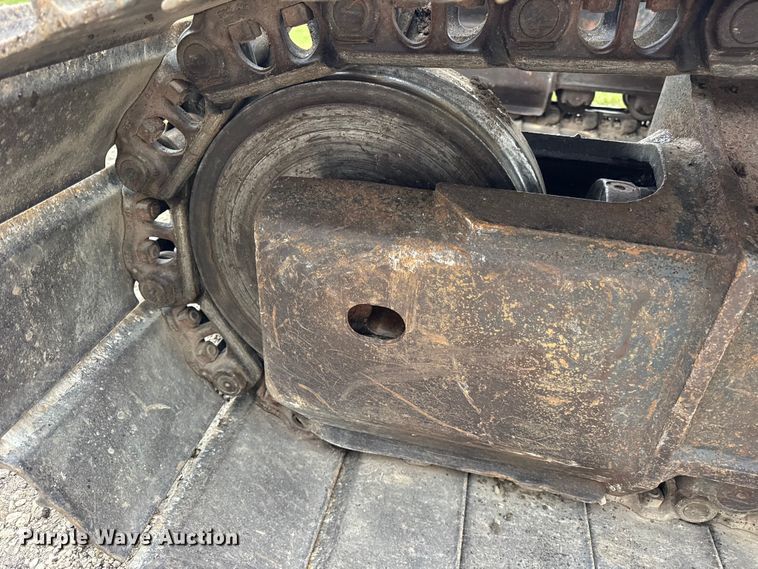 image for item ER0286 2015 Komatsu PC228USLC-10 excavator