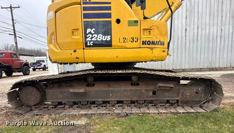 image for item ER0286 2015 Komatsu PC228USLC-10 excavator