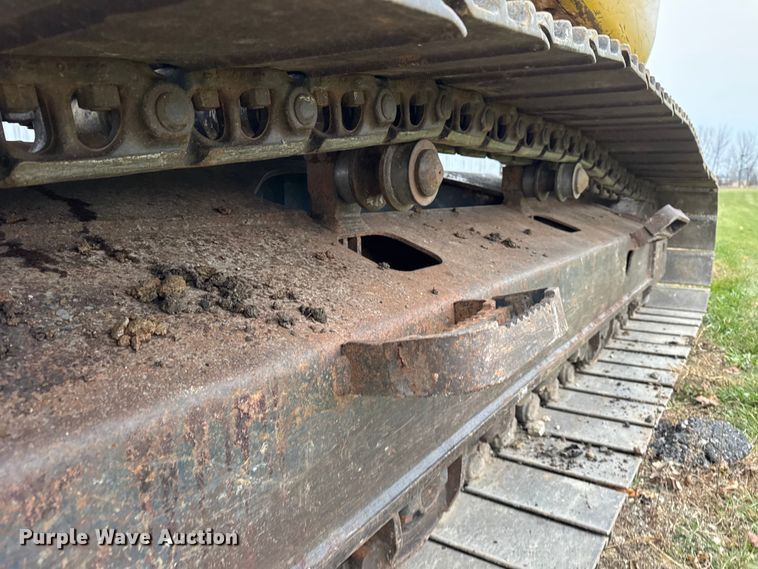 image for item ER0286 2015 Komatsu PC228USLC-10 excavator