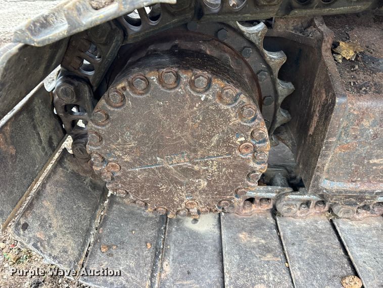 image for item ER0286 2015 Komatsu PC228USLC-10 excavator