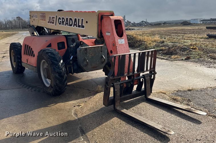 image for item ER0302 2004 JLG Gradall G9-43A telehandler