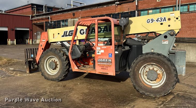 image for item ER0302 2004 JLG Gradall G9-43A telehandler